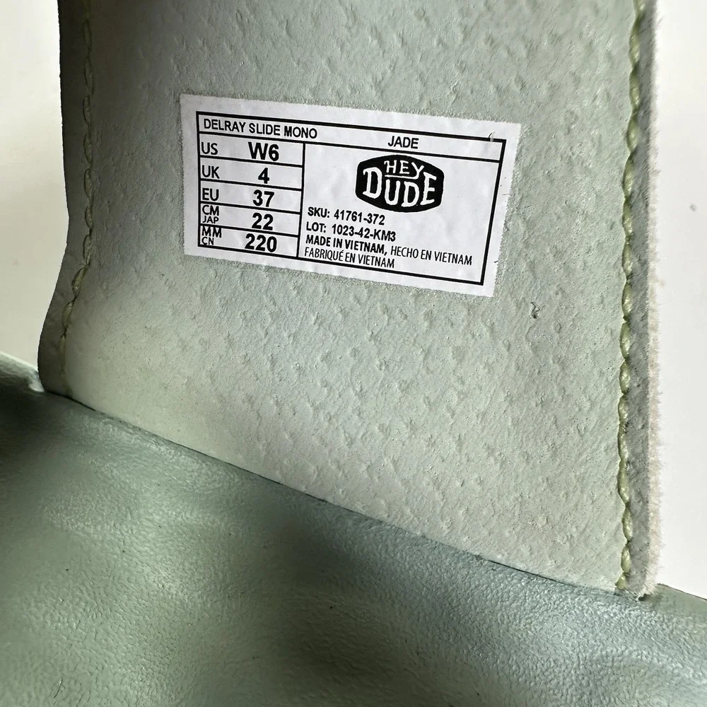 Hey Dude DelRay Sandals Women's US 6 Mint Green Slip On Platform Slide